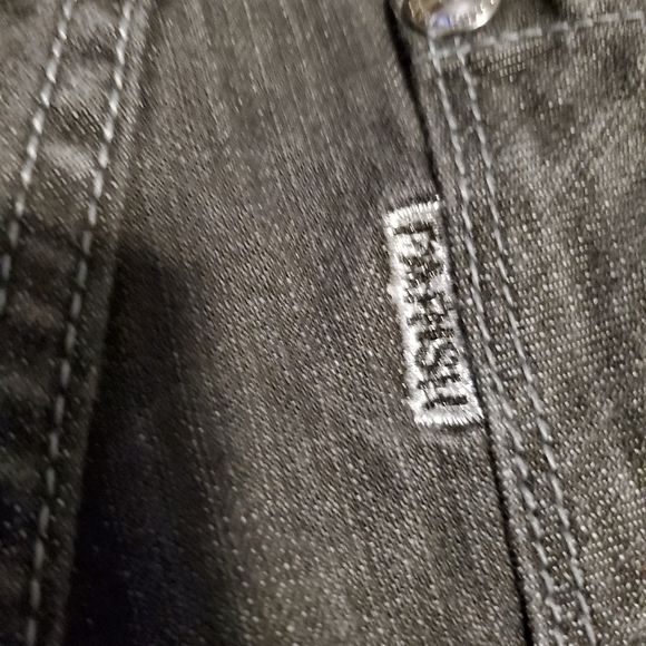 Men's Parish Jeans.  Size 34. Button fly. - Picture 6 of 10